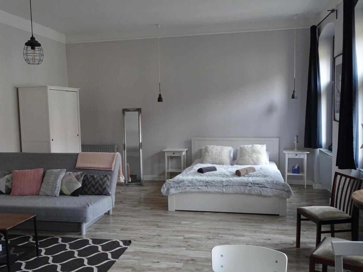 Ovaros Apartman Veszprém Eksteriør billede