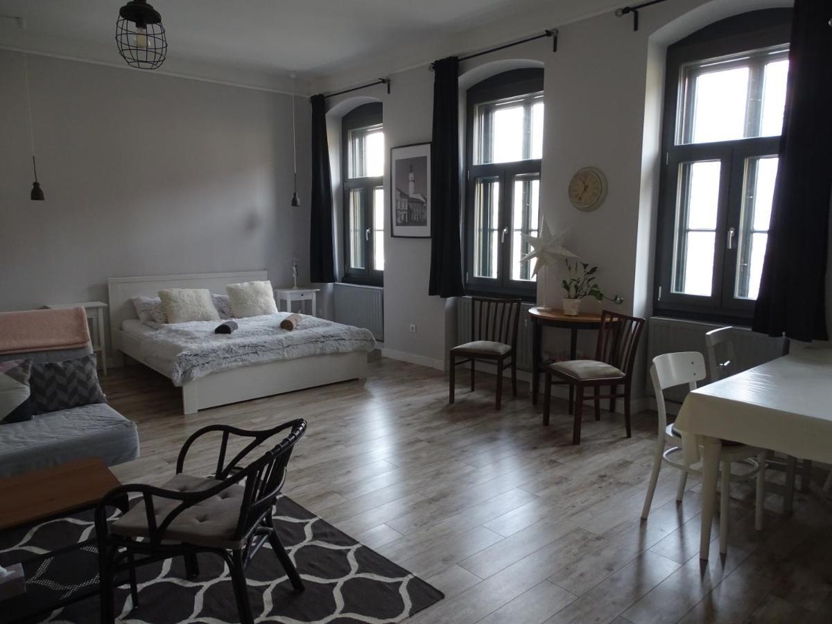 Ovaros Apartman Veszprém Eksteriør billede