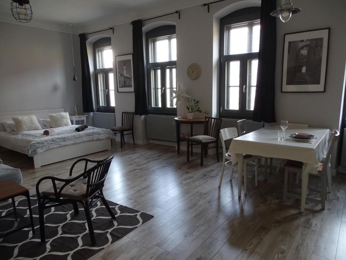 Ovaros Apartman Veszprém Eksteriør billede