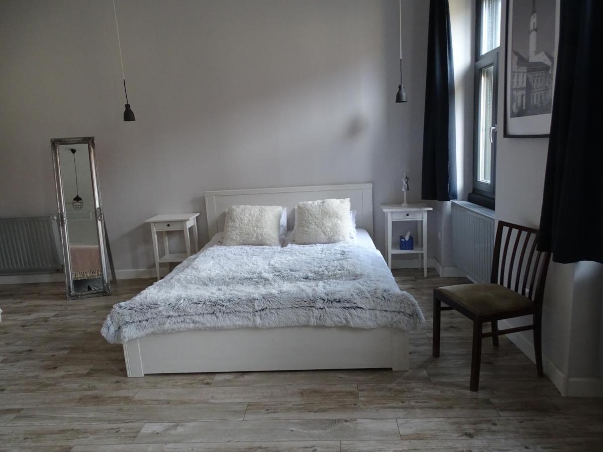 Ovaros Apartman Veszprém Eksteriør billede